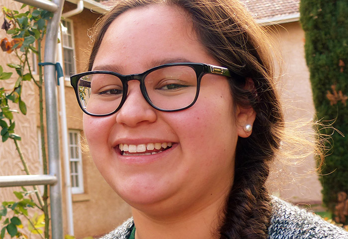 Portrait: Samantha Miller