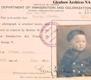 Identity certificate for Chris Mah Poy’s grandfather, Glen Mah Poy
