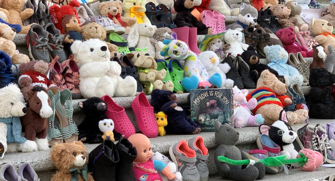 Photo of toys and stuffed animals at BC Legislature Children's Memorial