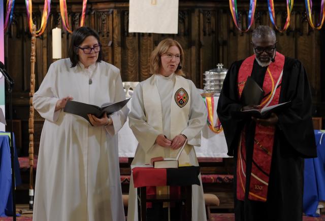 Carmen Lansdowne, Kimberly Heath, and Michael Blair at the installation service at Knox United Church